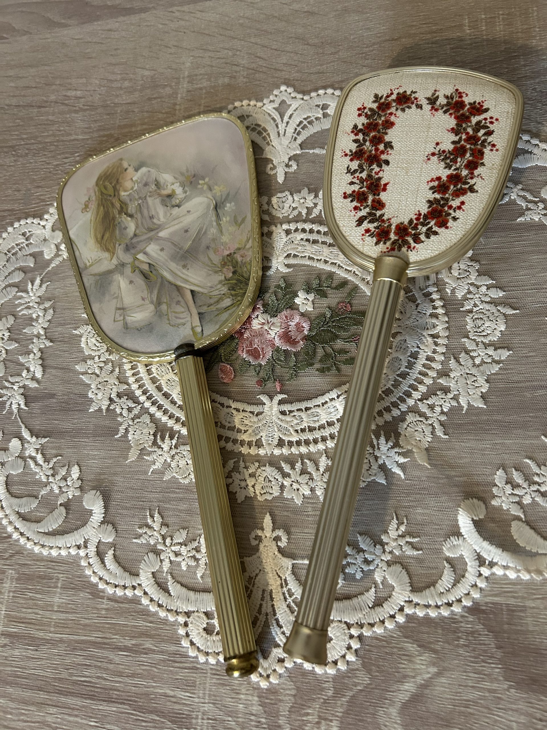 img_8963 ensemble miroir et brosse vintage