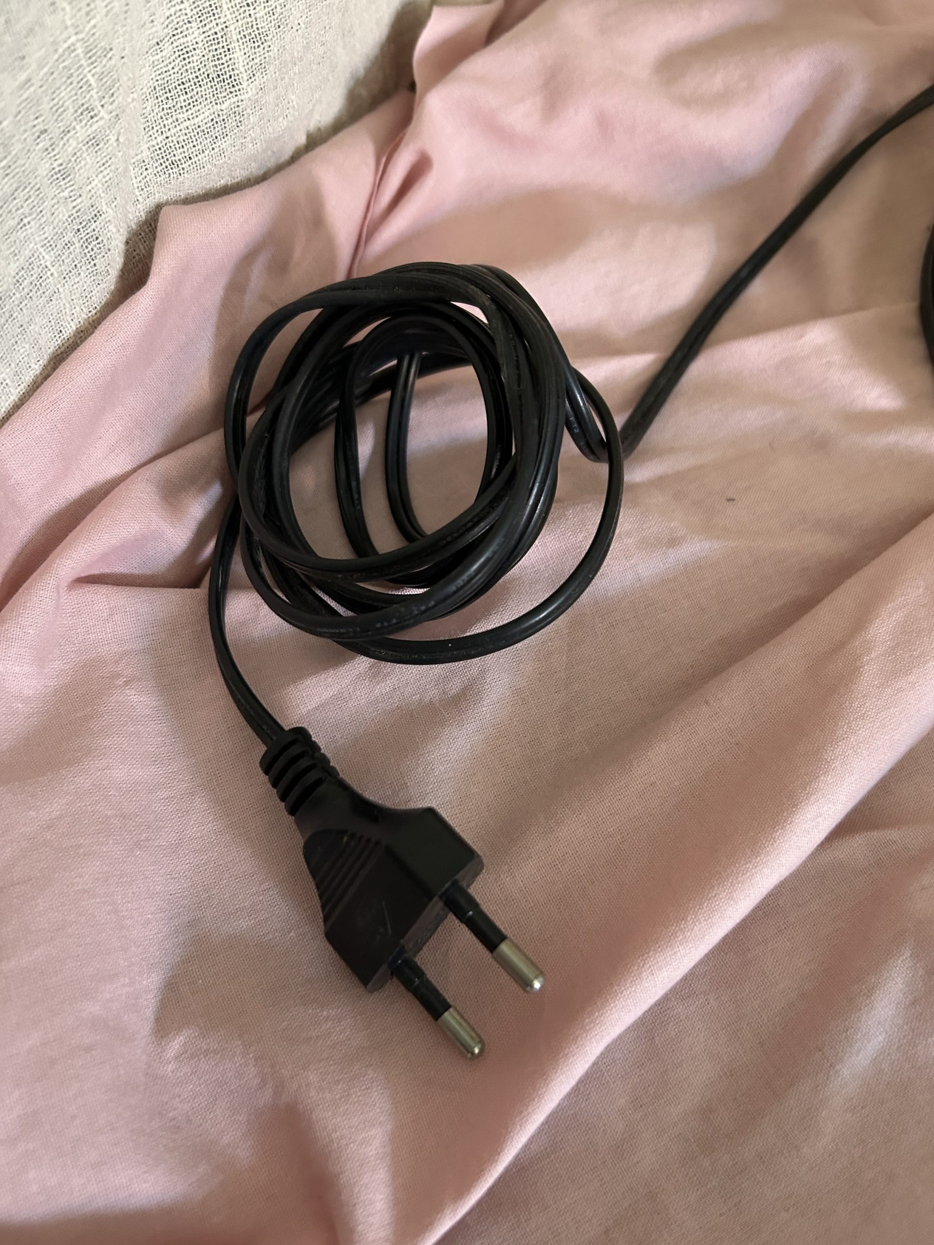 img_1632 lampe vintage dorée verres roses